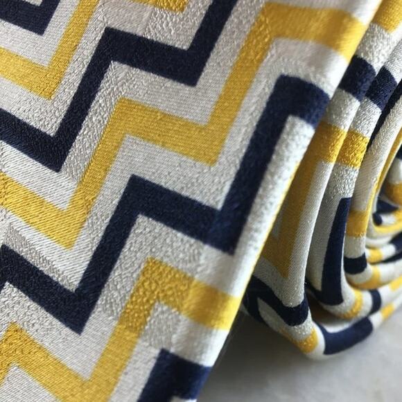 TONGUE-TIED SILK TIE - Picture 13 of 13